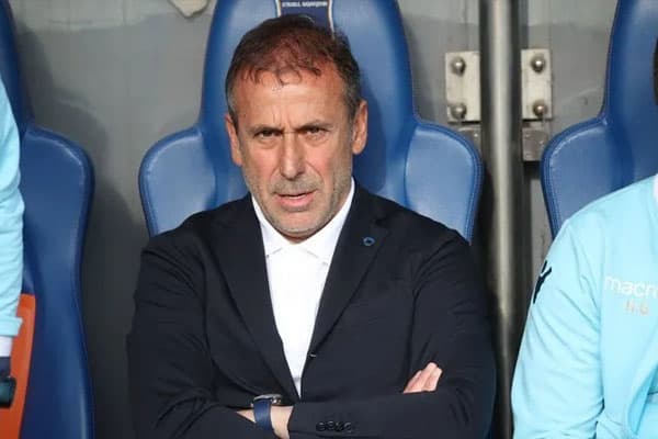 Abdullah Avcı "Beşiktaş"la anlaşdı, "Başakşəhər"dən ayrıldı