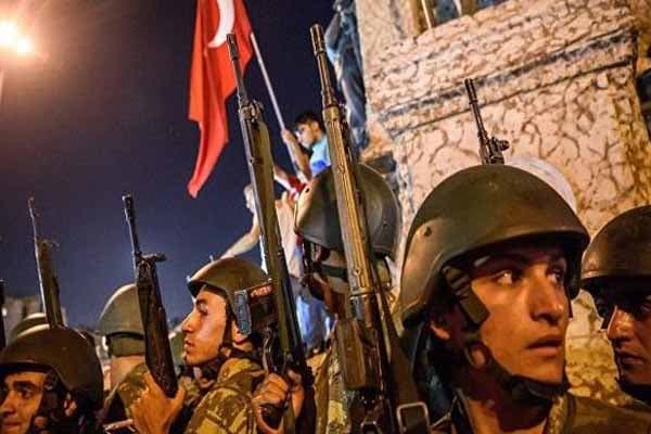 119 türk hərbçisi ömürlük həbs cəzasına məhkum edildi
