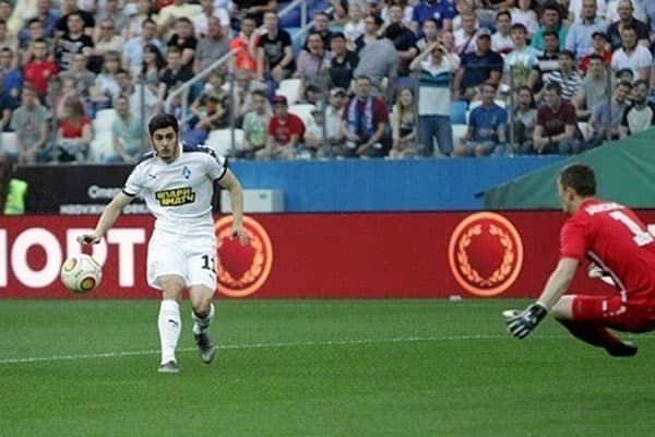 Azərbaycanlı futbolçunun komandası Premyer Liqada qaldı