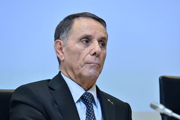 Novruz Məmmədov Tarix İnstitutunun direktoruna zəng edib