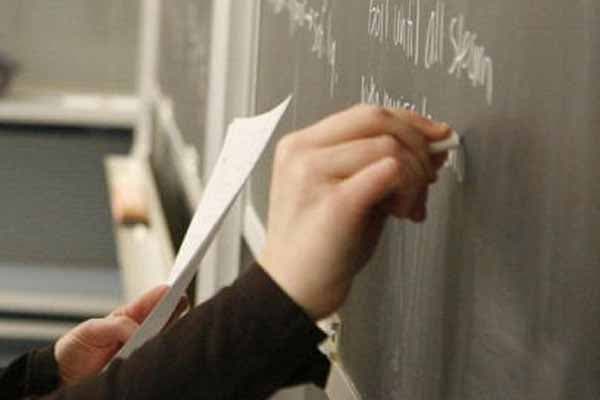 İş yerini dəyişmək istəyən müəllimlər üçün bu sosial amillər nəzərə alınacaq