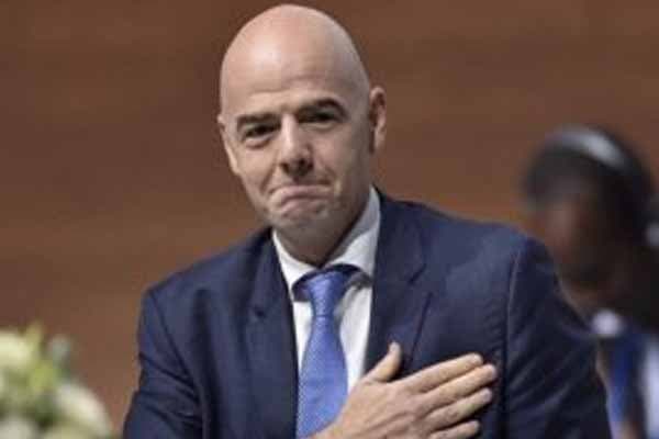İnfantino yenidən FİFA-nın prezidenti seçildi