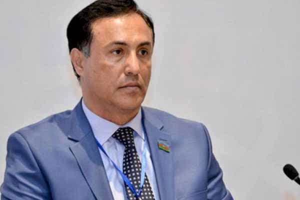 Deputat yenə erməni əsgərinin əyilməsindən danışdı