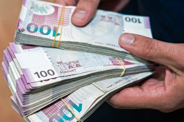 Azərbaycanda bu şəxslər 1824 AZN maaş alacaq
