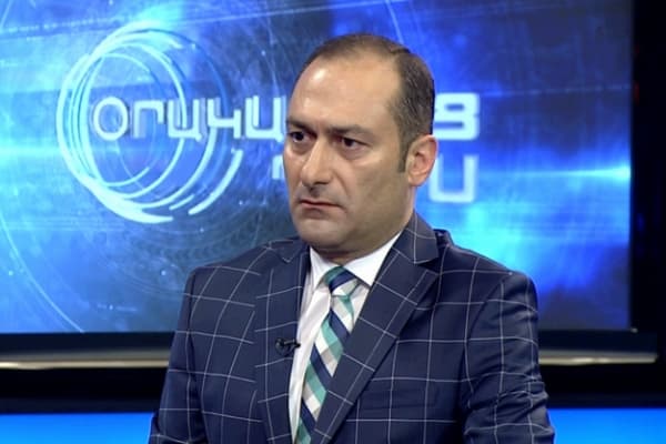 Ermənistanda nazir istefası