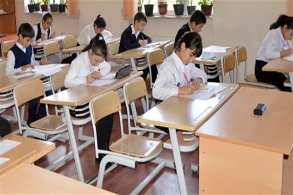Orta məktəblər üçün kurikulumlar sadələşdirildi