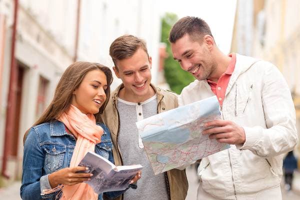 Gürcüstana turist axını pik həddə çatır: Azərbaycan neçəncidir?