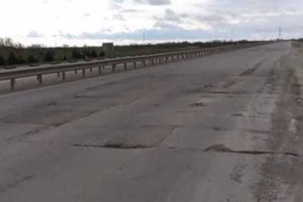 Bakı-Quba yolu bərbad vəziyyətə düşüb (VİDEO)