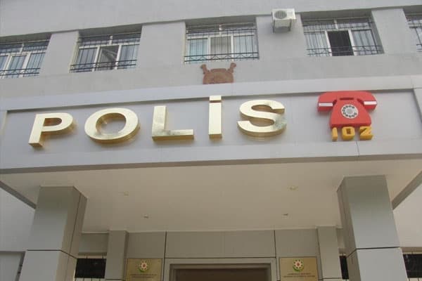 Bakıda oğul atasının silahını polisə təhvil verdi