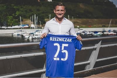 "Qarabağ"dan ayrılan Jezniçak yeni klubda
