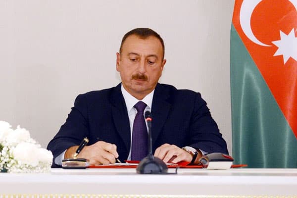 Prezident bu şəxsləri təltif etdi (SİYAHI)