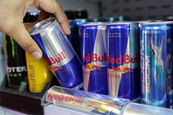 Azərbaycan enerji içkiləri ilə bağlı qadağalar tətbiq etdi