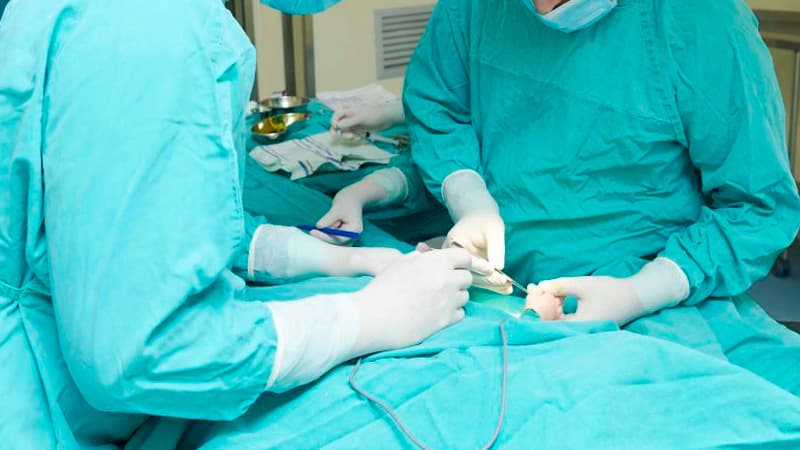 Həkim əməliyyat etdiyi gənc ananı hepatitə yoluxdurdu - Azərbaycan səhiyyəsində növbəti rəzalət  