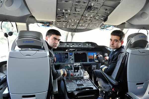 Azərbaycanlı pilot qardaşlar: İkimizi eyni təyyarəyə buraxmırlar - MÜSAHİBƏ