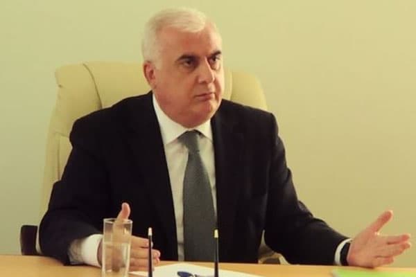 Sabiq nazir Azərbaycandan 14 milyon dolları necə çıxarıb? (FOTOLAR)