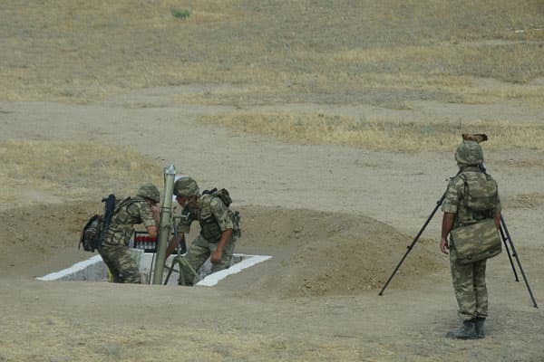 Gəncədə evə tank mərmisi düşdü - Zakir Həsənov tapşırıq verdi