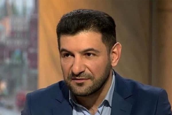 Fuad Abbasovun ailəsinin yaşadığı evdə axtarış aparılıb