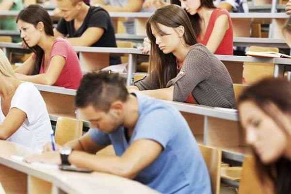 Yüksək bal toplayan abituriyentlərin seçmədiyi universitetlər (SİYAHI)