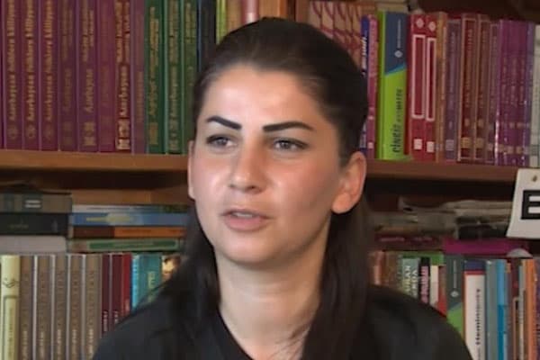 Əri ilə bibisinin evini soyan məhkum qadın: “Dedilər tutulana qədər özünü öldür” (VİDEO)