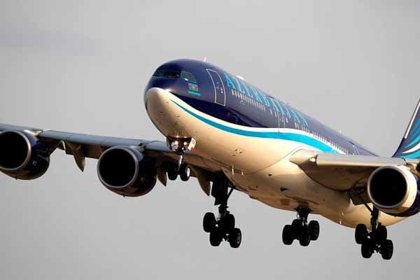 Bakıdan Dehliyə ilk birbaşa aviareysi həyata keçirib