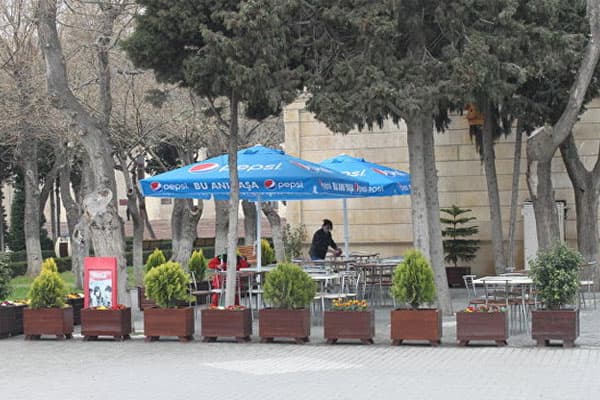Bakı bulvarının soyğunçuları - Onlardan turistlər də narazıdır!