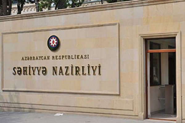 Səhiyyə Nazirliyindən baş həkimin döyülməsilə bağlı (AÇIQLAMA)