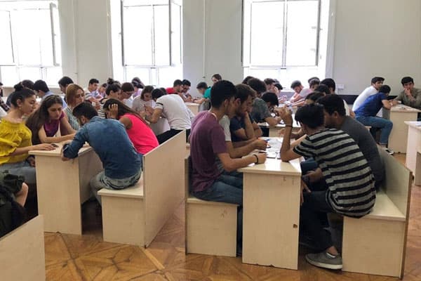 "Tələbələrarası Simurq Kuboku" təşkil olunub (FOTOLAR)