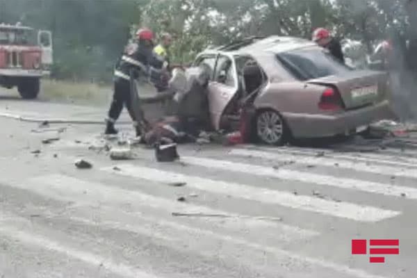 Gürcüstanda dəhşətli qəza: 2 azərbaycanlı öldü, 3 nəfər yaralandı (YENİLƏNİB/FOTO)