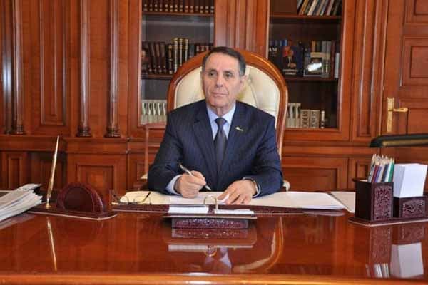 Novruz Məmmədov şöbə müdirini işdən çıxardı