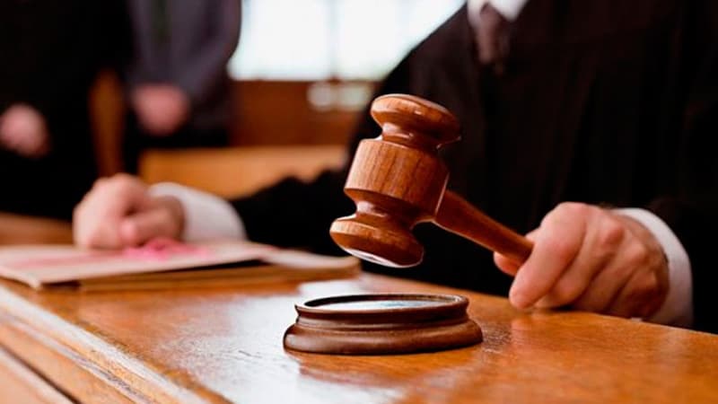 Yalnız Azərbaycanda: Məhkəmə bələdiyyənin qərarını qanundan üstün tutdu