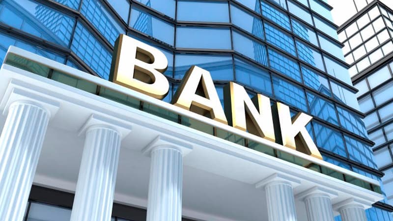 Daha bir strateji yol xəritəsi iflasa uğradı - banklarımız böhrandan çıxa bilməyib