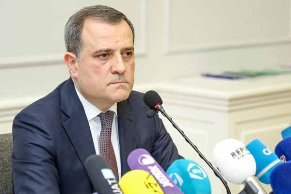 Ceyhun Bayramov: "Tədris ilinin 2 həftə uzadılmasını labüd hesab edirik"