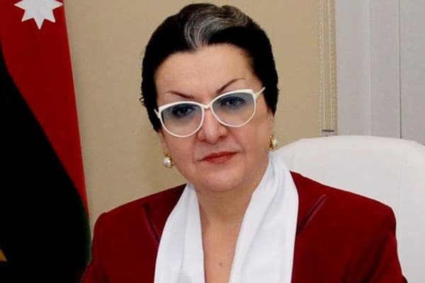 Lalə Şövkət nə işlə məşğuldur?
