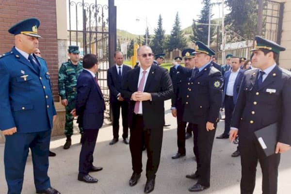 "Sınıq Körpü"də Nəriman Nərimanovun varisinin başına oyun açdılar (FOTOLAR)