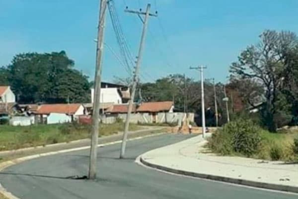 “Azəravtoyol”dan dirəkli yol haqda açıqlama