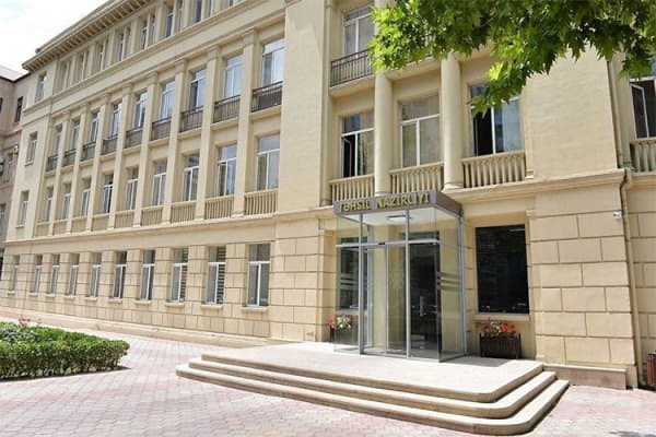 Yeni dərs ili üçün 322 adda dərslik və metodik vəsait çap edilib
