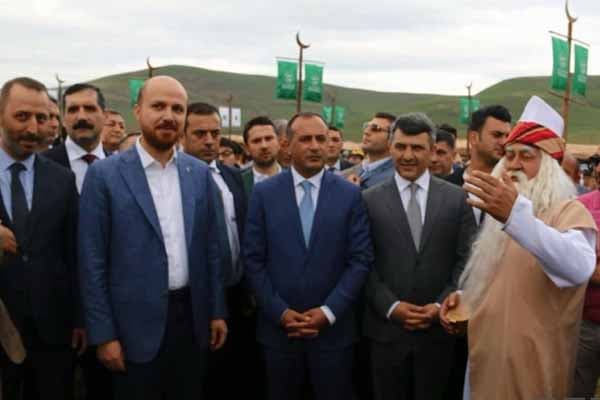 Bilal Ərdoğan: "Mədəniyyətimizə sahib çıxmasaq, düşmənlərimiz bizi məğlub edər" (FOTO)
