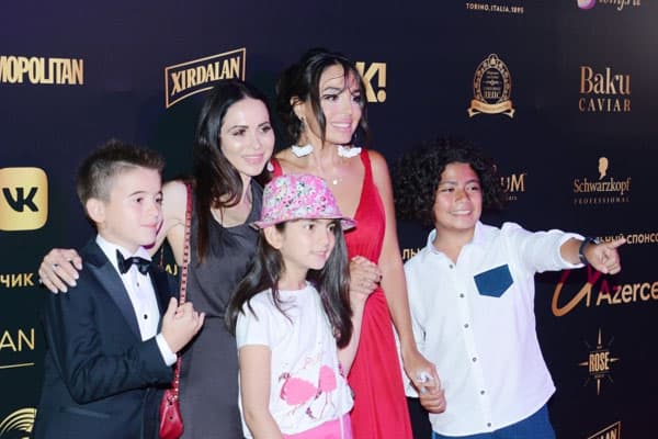 Leyla Əliyeva: "İstərdim ki, hamı rəqs etsin, şənlənsin" (FOTOLAR)
