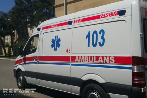 Bakıda mikroavtobusla yük avtomobili toqquşdu: 6 nəfər yaralandı