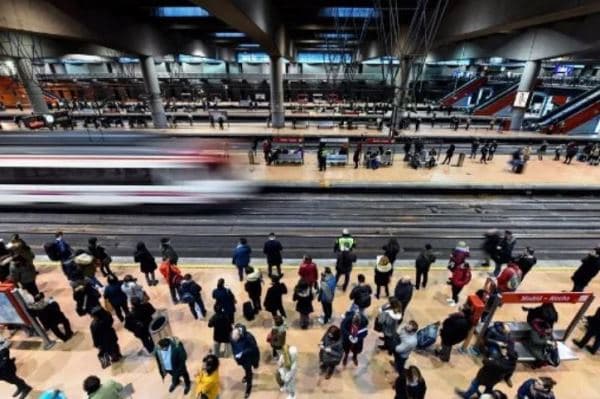 İspaniyada 700-dən çox qatar səfəri təxirə salındı