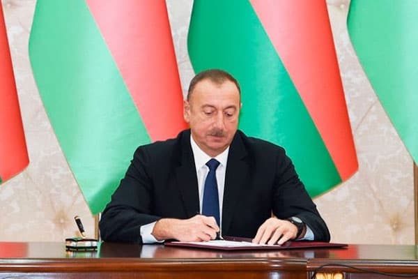 Prezident 3 nəfərə Xalq, 2 nəfərə Əməkdar artist fəxri adı verdi (SİYAHI)