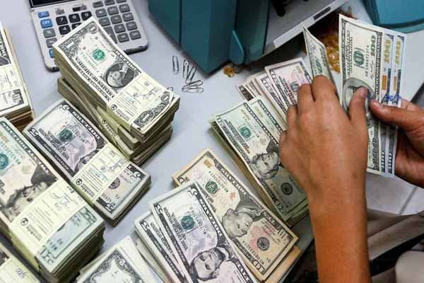 FED dollarla bağlı qərar verdi: On il ərzində ilk dəfə...