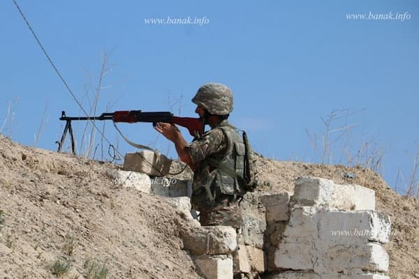 Ordumuzla üzbəüz düşmən mövqeləri (FOTOLAR)
