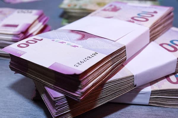 Yarım il ərzində 150 milyon manat - dövlətin itkisi, yoxsa qazancı? (RƏYLƏR)