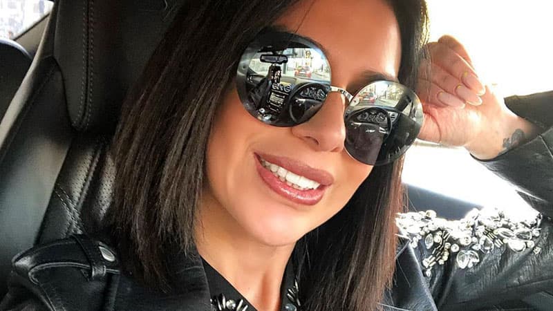 Araz Ağalarovun qızı “Bentley” ilə qəzaya düşdü (FOTO)