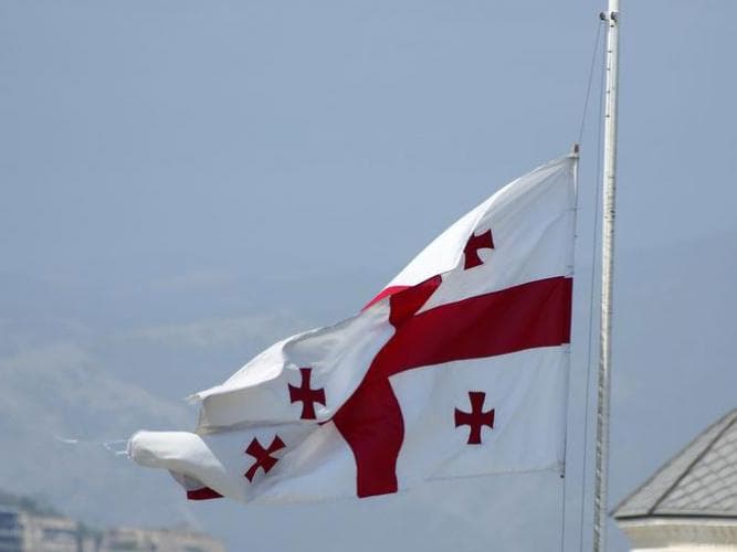 Gürcüstanın Azərbaycandakı səfirliyində dövlət bayrağı yarıya qədər endirilib