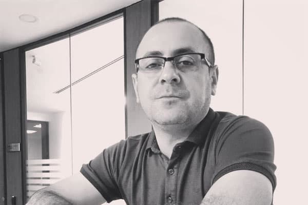 Xəzər TV-nin aparıcısı ailəsindəki faciədən danışdı (FOTO)