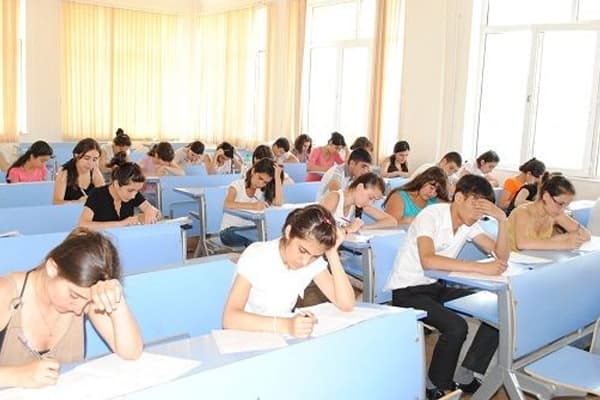 Azərbaycanda daha bir məktəbin bütün məzunları tələbə adını qazandı