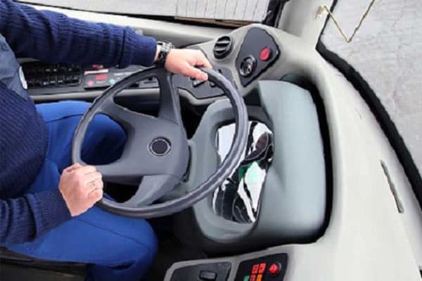 Bakıda marşrut avtobusuna hücum: sürücü döyüldü