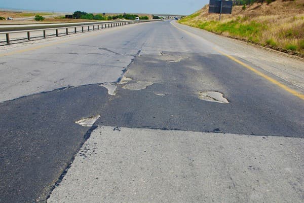 Bakı-Quba yolu təmir olunur